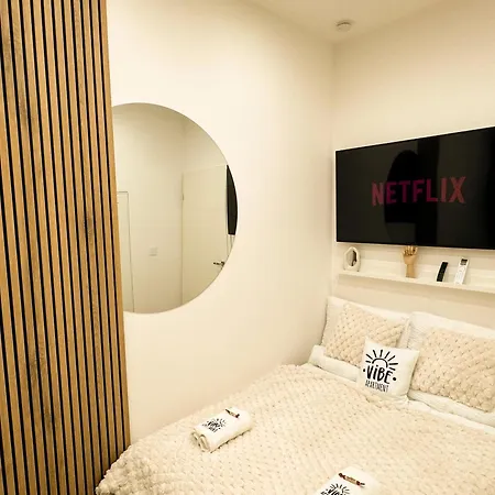 Vibe S33 Apartman Modern & Premium 公寓