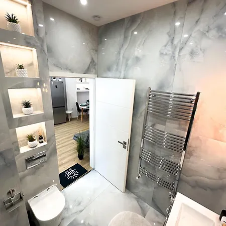 Vibe S33 Apartman Modern & Premium 公寓