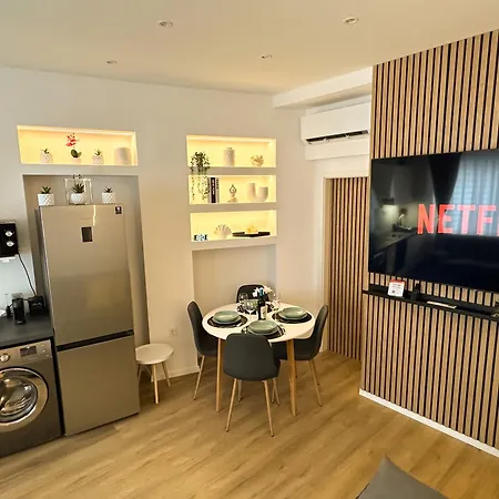 公寓 Vibe S33 Apartman Modern & Premium