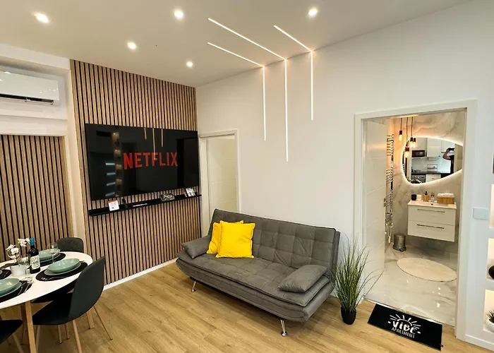 Vibe S33 Modern & Premium Apartment